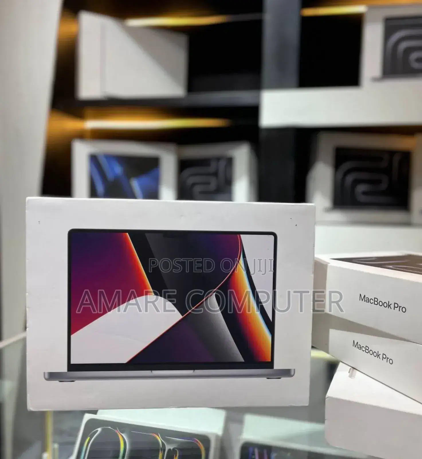 New Laptop Apple MacBook Pro M1 16GB Apple M1 Pro SSD 512GB