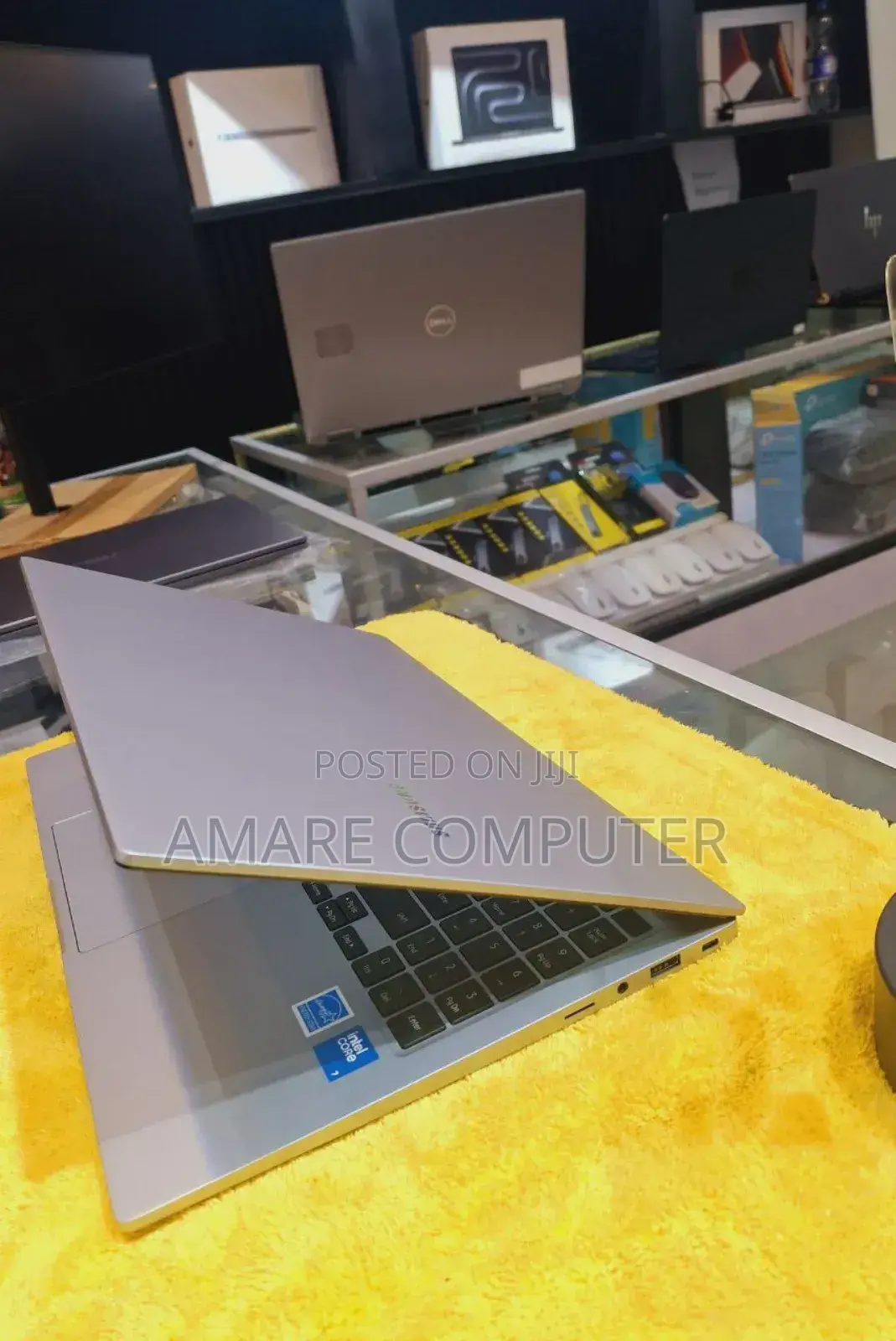 New Laptop Samsung 16GB Intel Core I7 SSD 512GB