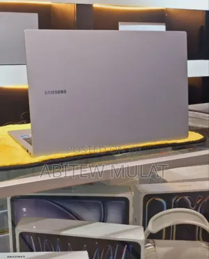 New Samsung Galaxy Book3 360 15 NP750QFG 16GB Intel Core I7 SSD 512GB