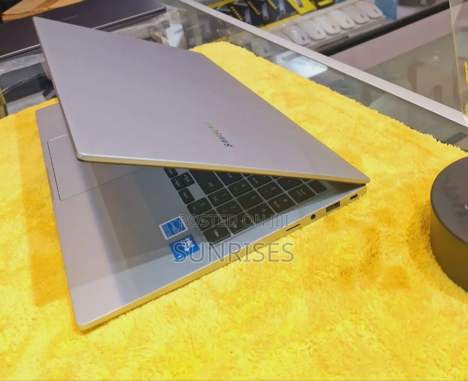 New Laptop Samsung Galaxy Book3 Pro 360 16" 16GB Intel Core I7 SSD 1T