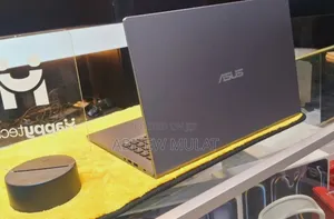 New Laptop Asus VivoBook 15 X505BA 8GB Intel Core I7 SSD 512GB