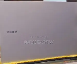 New Laptop Samsung 16GB Intel Core Ultra 7 SSD 512GB