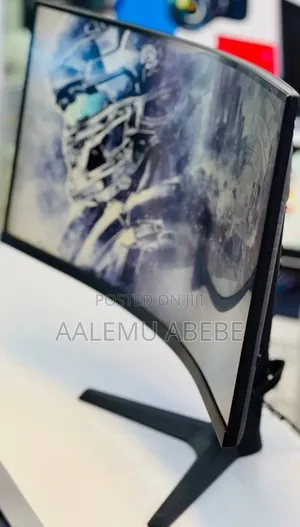 Photo - Koorui Curved Monitor