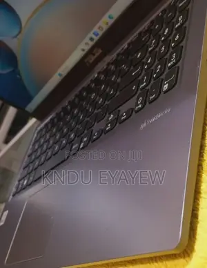 New Laptop Asus 8GB Intel Core I7 SSD 512GB