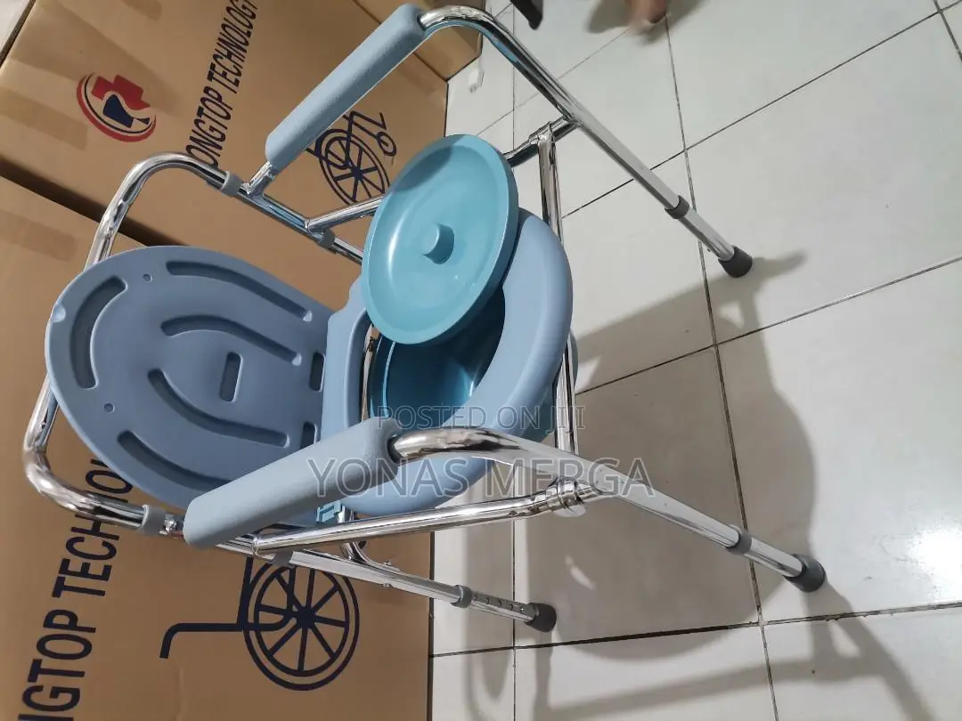 Toilet Padded Shower Chair፯災with Arms Commode Opening