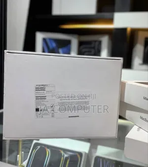 New Laptop Apple MacBook Pro M1 16GB Apple M1 Pro SSD 512GB