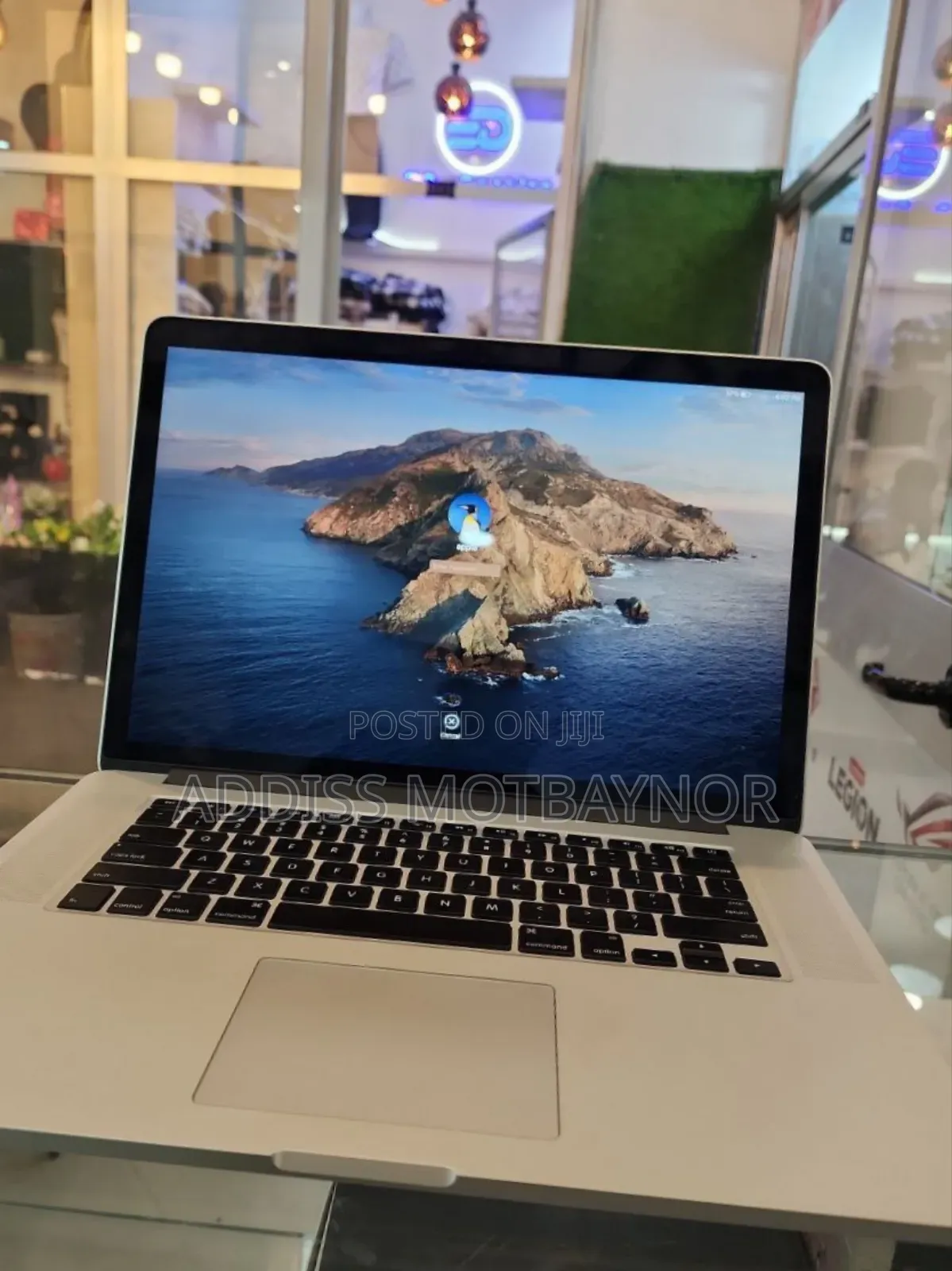 New Laptop Apple MacBook 2011 8GB Intel Core I5 SSD 320GB