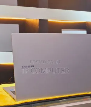 New Laptop Samsung Galaxy Book4 Ultra 16GB Intel Core Ultra 7 SSD 512GB