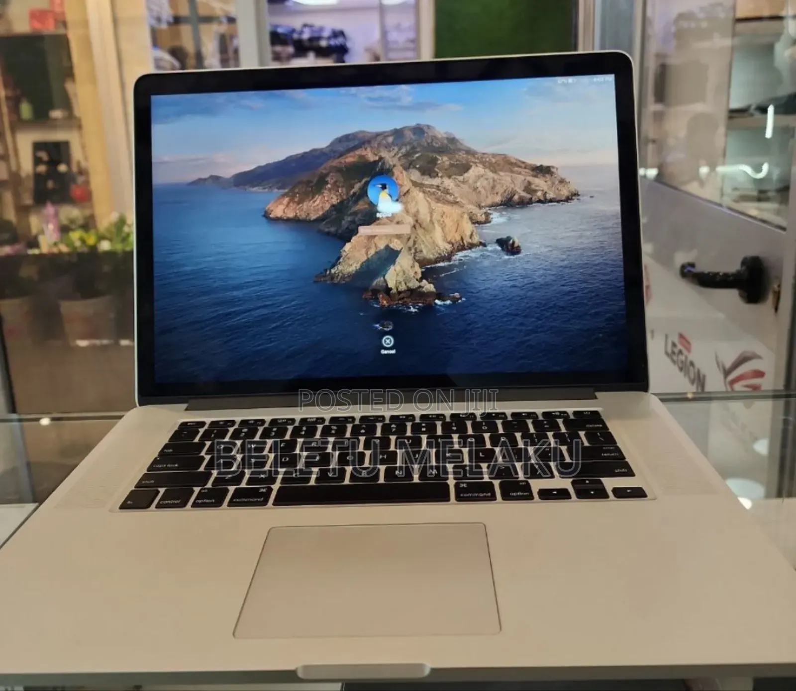 New Laptop Apple MacBook Pro 2011 8GB Intel Core I5 SSD 320GB