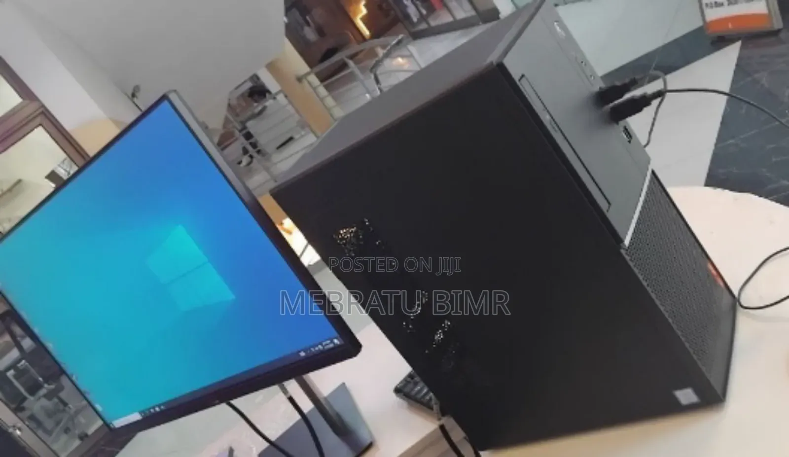 New Lenovo ThinkCentre 24 8GB Intel Core I5 HDD+SSD 500GB