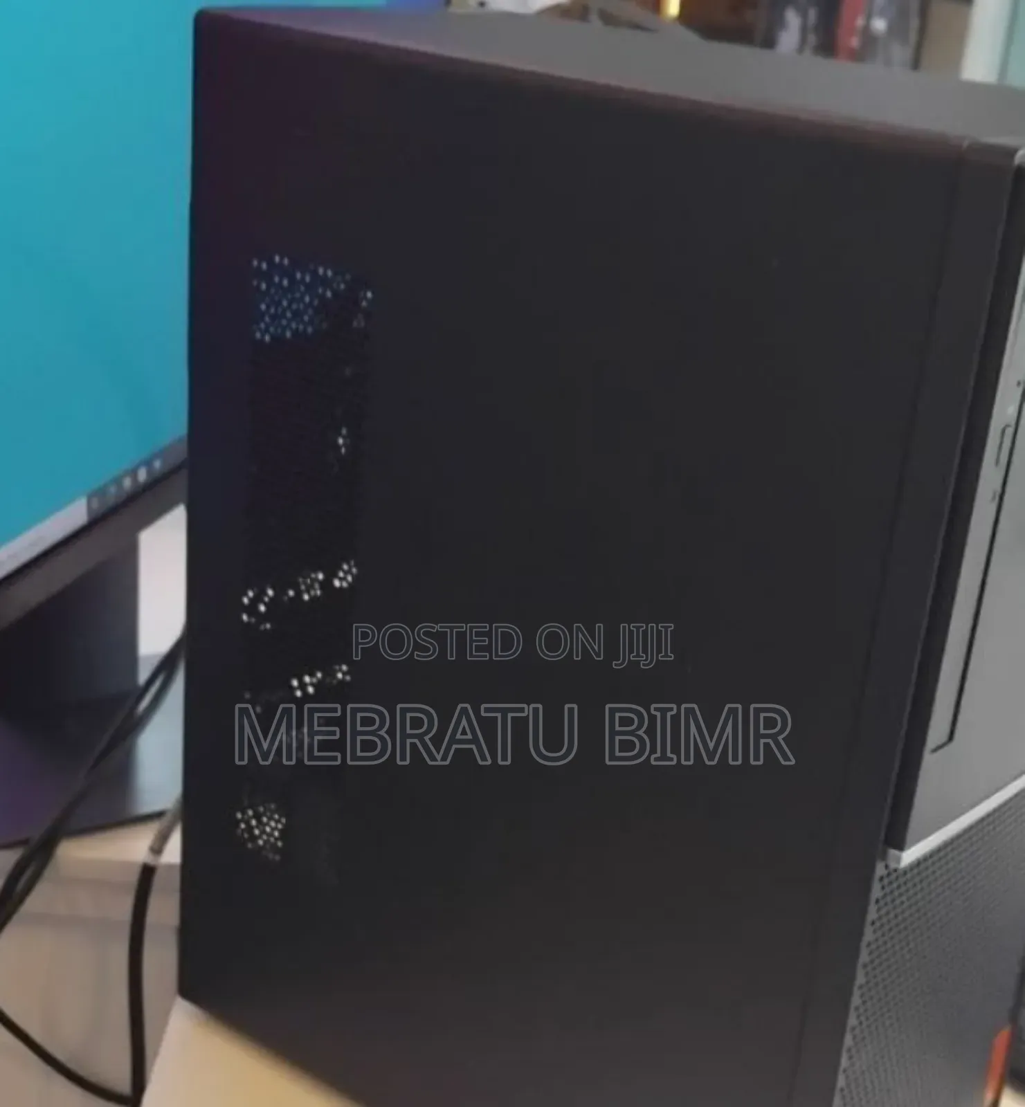 New Lenovo ThinkCentre 24 8GB Intel Core I5 HDD+SSD 500GB