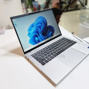New Laptop HP EliteBook 840 10 16GB Intel Core I7 SSD 512GB
