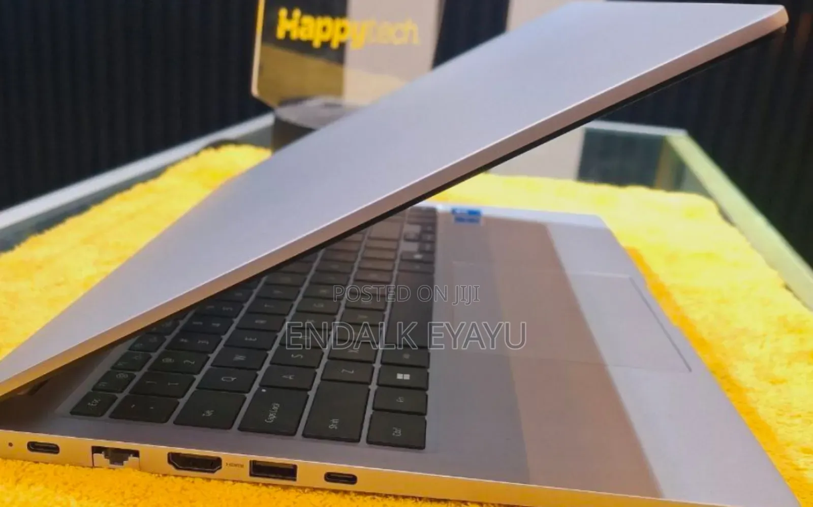 New Laptop Samsung 16GB Intel Core I7 SSD 512GB