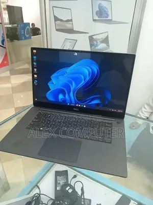 New Laptop Dell Latitude 5540 16GB Intel Core I7 SSD 512GB