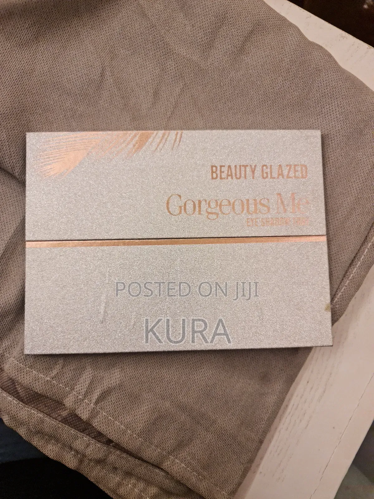 Gorgeous Me 63 Colors Eyeshadow Palette 70g 70 G