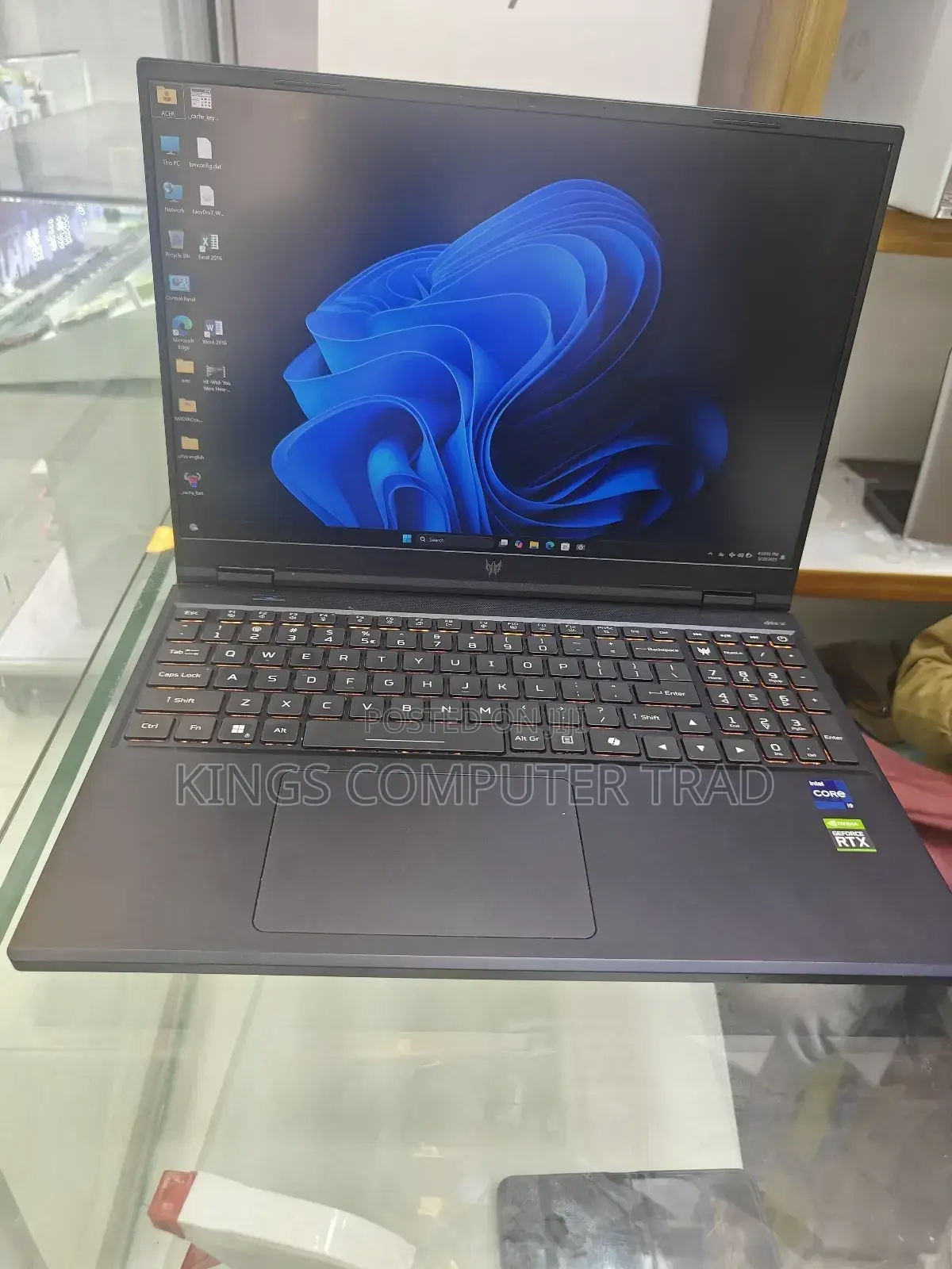 New Laptop Acer Predator Helios 300 16GB Intel Core I9 SSD 1T