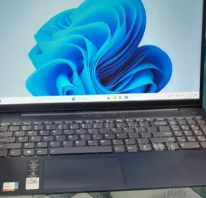 New Laptop Lenovo IdeaPad Flex 14 12GB Intel Core I7 SSD 512GB