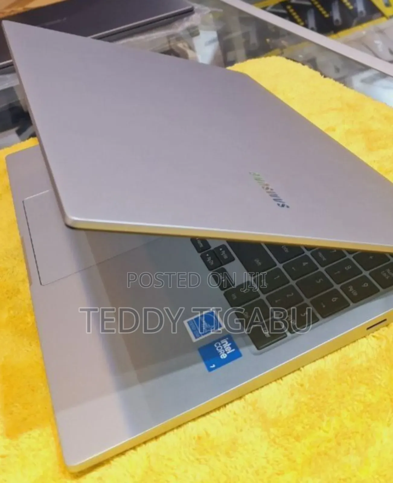 New Laptop Samsung Chromebook 3 11 16GB Intel Core I7 SSD 512GB