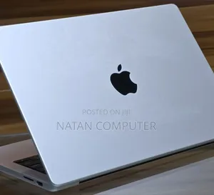 New Laptop Apple MacBook Pro 2023 M3 14-Inch 8GB Apple M3 Pro SSD 512GB