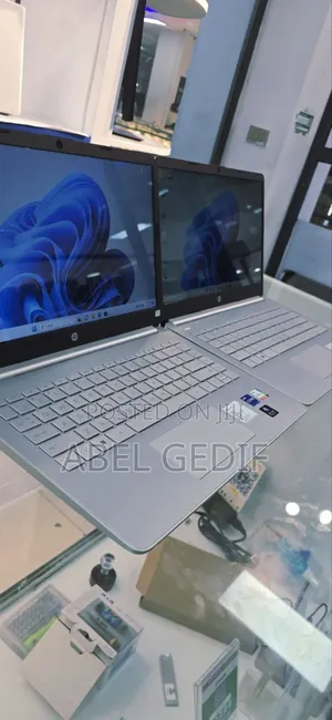New Laptop HP Stream Notebook 16GB Intel Core I7 SSD 512GB