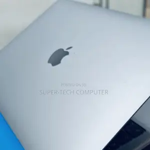 New Laptop Apple MacBook Pro 2022 M2 8GB Apple M2 SSD 256GB