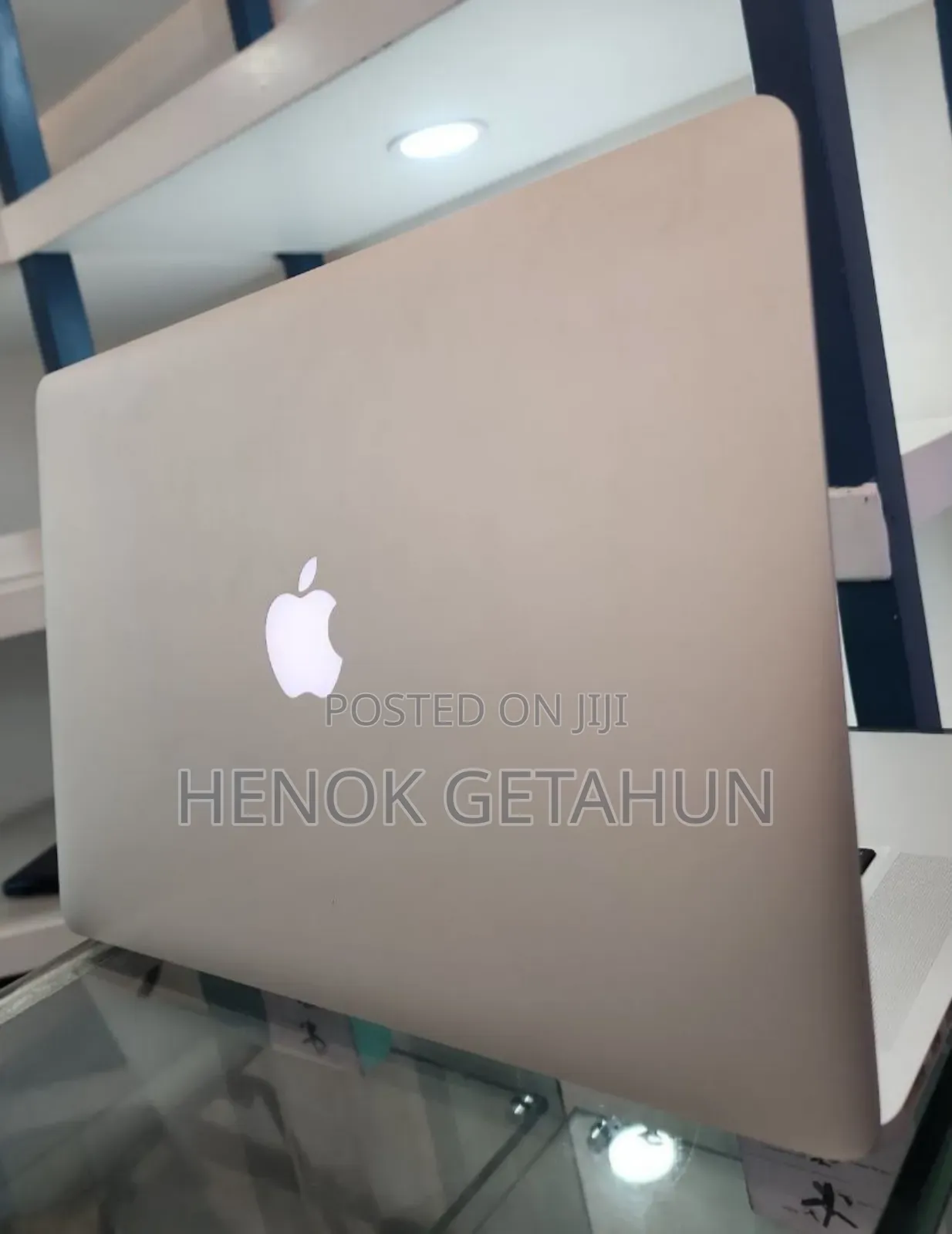 New Laptop Apple MacBook Pro 2011 8GB Intel Core I5 SSD 320GB