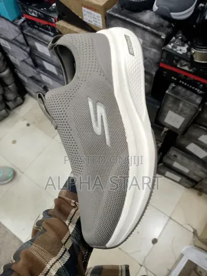 Skechers High Master Quality for Running Made in Vietnam