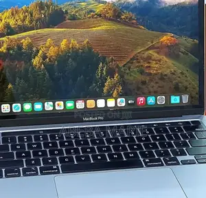 Photo - New Laptop Apple MacBook Pro 2022 M2 8GB Apple M2 SSD 256GB