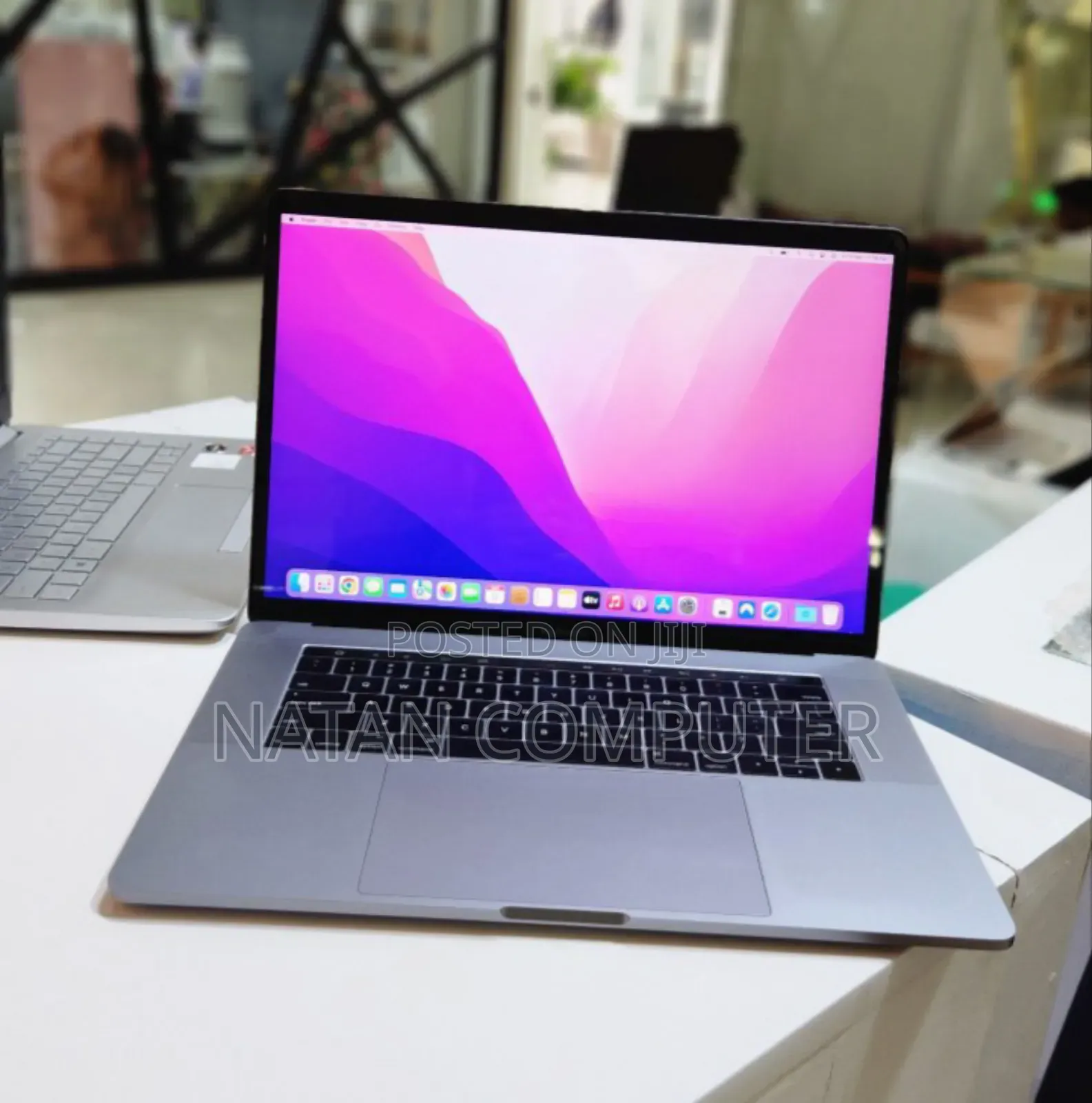 New Laptop Apple MacBook Pro 2016 16GB Intel Core I7 SSD 256GB