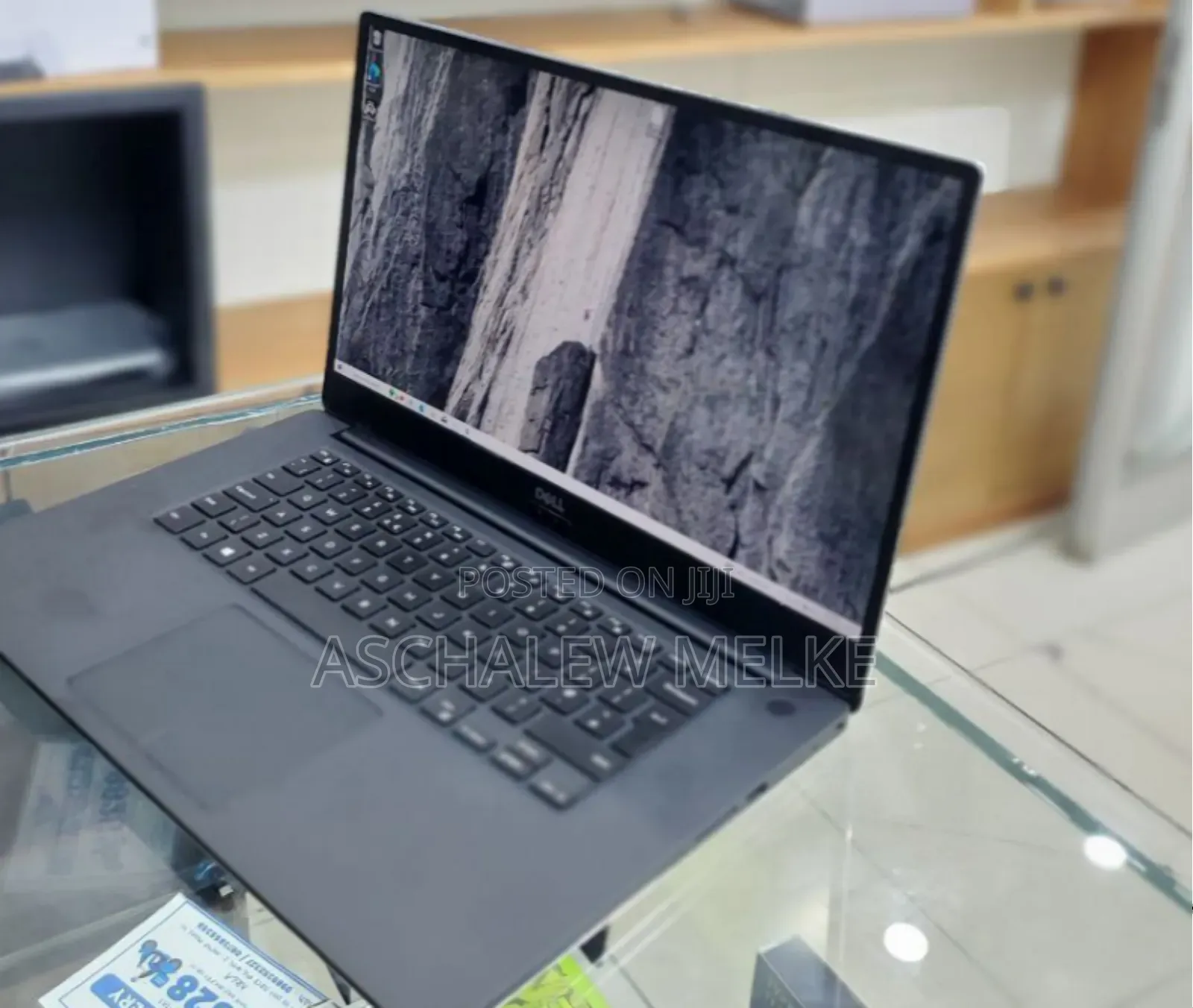 New Laptop Dell Precision 5540 32GB Intel Core I7 SSD 512GB