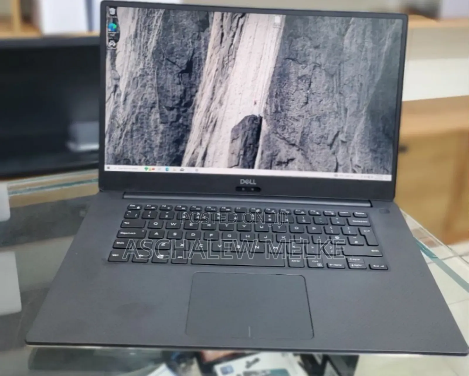 New Laptop Dell Precision 5540 32GB Intel Core I7 SSD 512GB