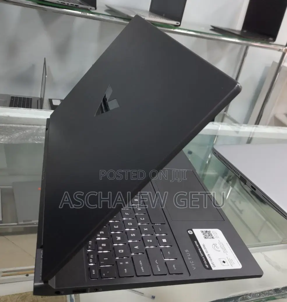 New Laptop HP Victus 15 16GB Intel Core I7 SSD 512GB