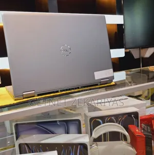 New Laptop Asus VivoBook 15 X505BA 8GB Intel Core I7 SSD 512GB