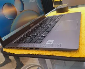 New Laptop Asus VivoBook 15 X505BA 8GB Intel Core I7 SSD 512GB