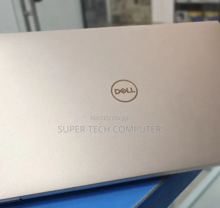 New Laptop Dell XPS 13 8GB Intel Core I7 SSD 512GB