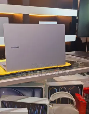 New Laptop Samsung Chromebook 3 11 16GB Intel Core Ultra 7 SSD 512GB