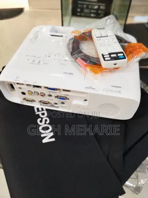 Tbrand New Epson Projector
With Manual Cd and Carto