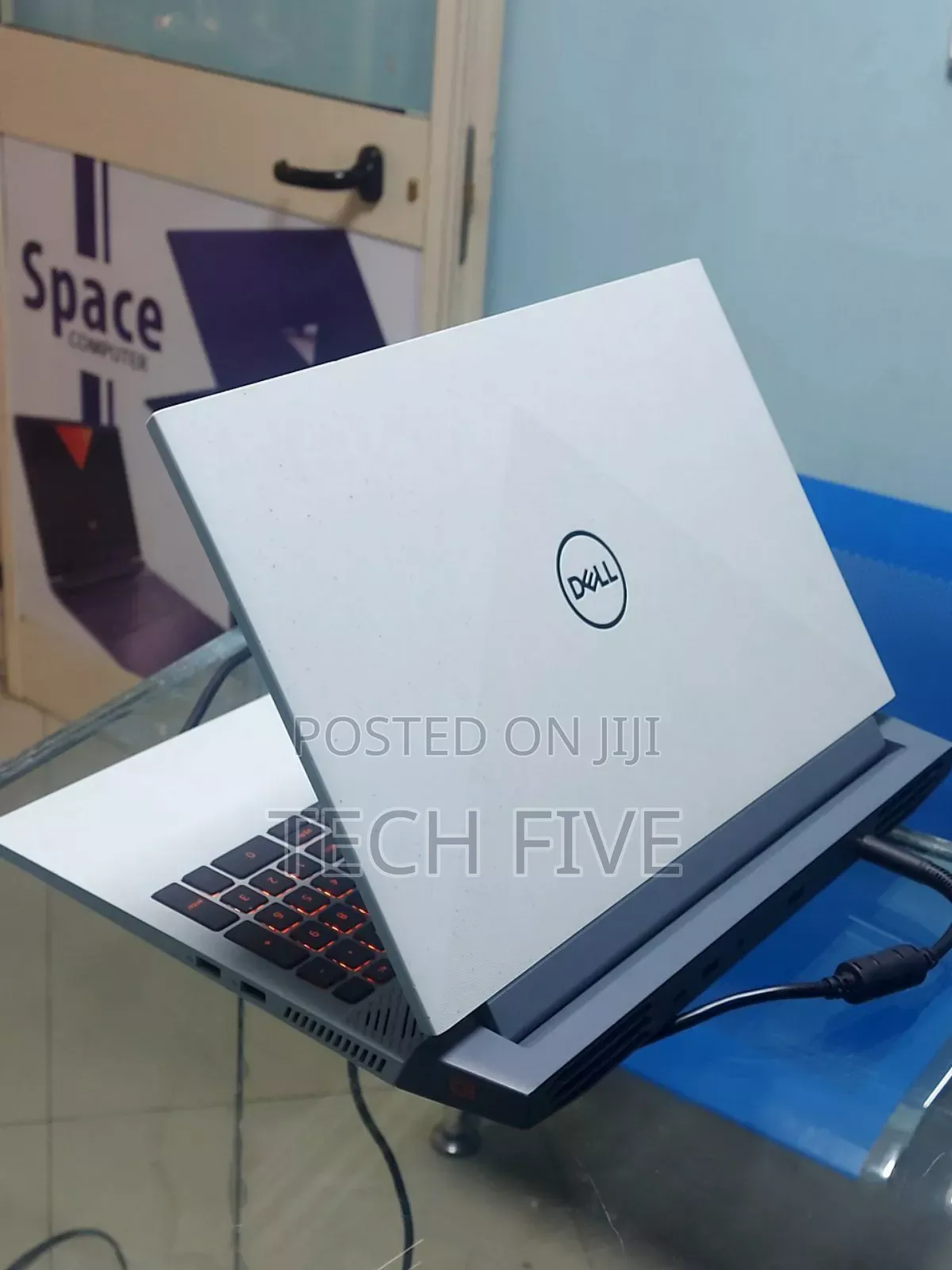 New Laptop Dell G15 5511 16GB AMD Ryzen 5 SSD 512GB