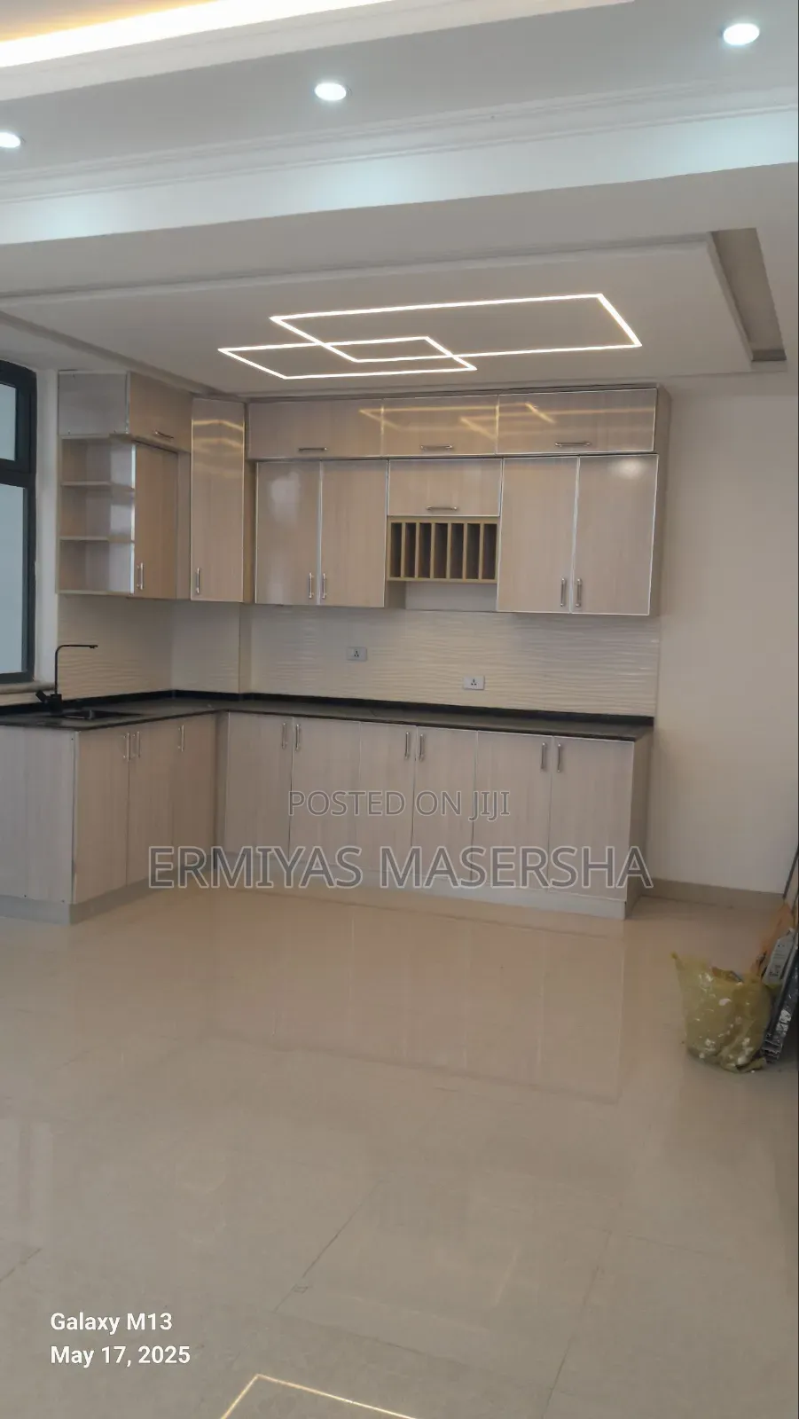 Furnished 3bdrm Apartment in Yeka for sale