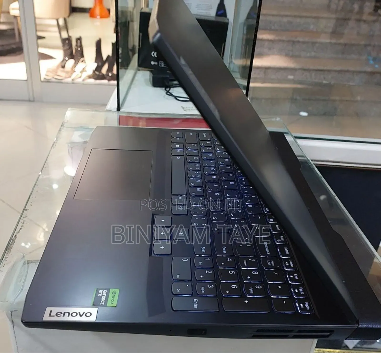 New Laptop Lenovo LOQ 15ARP9 16GB AMD Ryzen 5 SSD 512GB