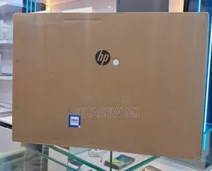 New HP 200 G4 22 All-in-One 8GB Intel Core I7 SSD 512GB