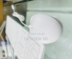 New HP 200 G4 22 All-in-One 8GB Intel Core I7 SSD 512GB