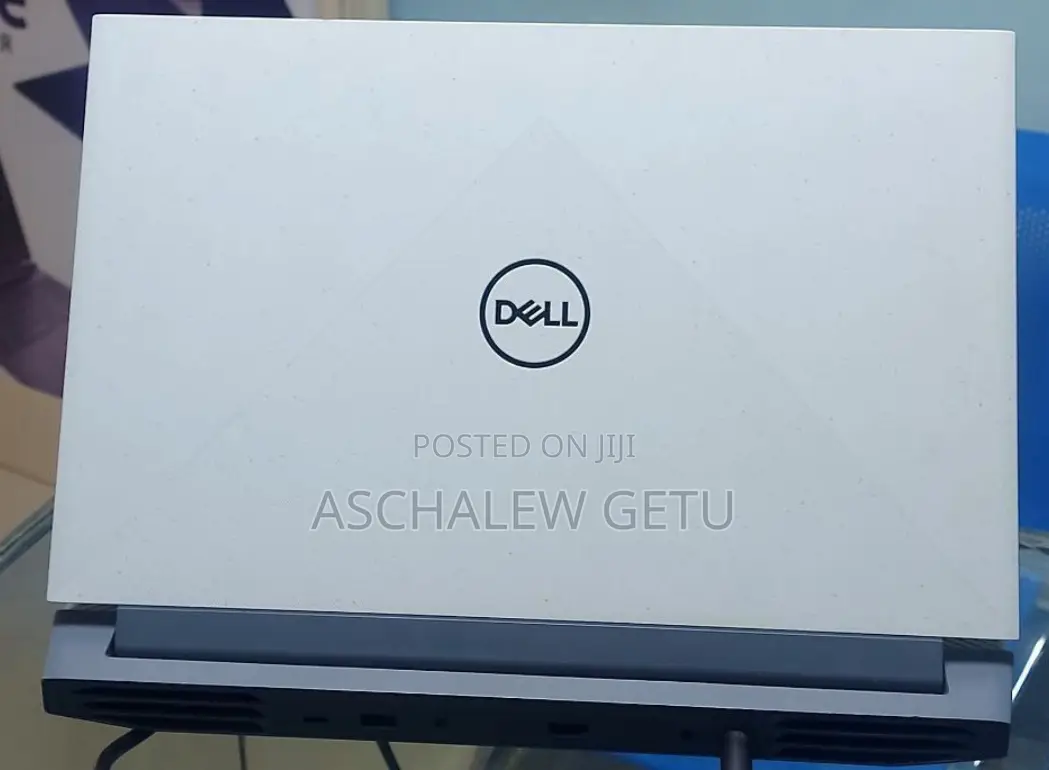 New Laptop Dell G15 5511 16GB AMD Ryzen 5 SSD 512GB