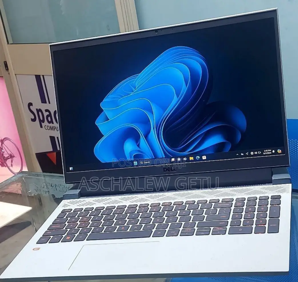 New Laptop Dell G15 5511 16GB AMD Ryzen 5 SSD 512GB