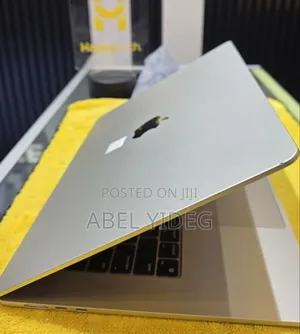 New Laptop Apple MacBook Air 16GB SSD 512GB