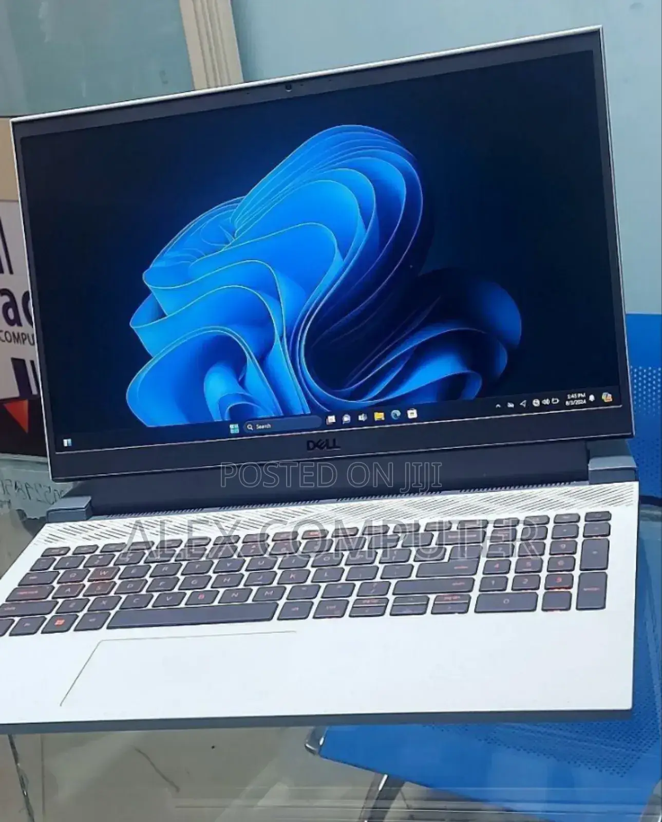 New Laptop Dell G15 5511 16GB AMD Ryzen 5 SSD 512GB