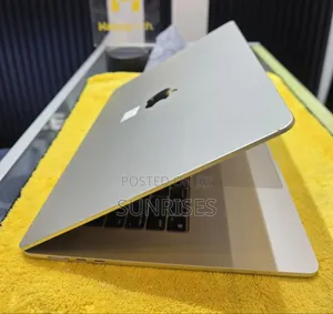 Photo - New Laptop Apple MacBook Air 2024 M3 15-Inch 16GB Apple M3 SSD 512GB