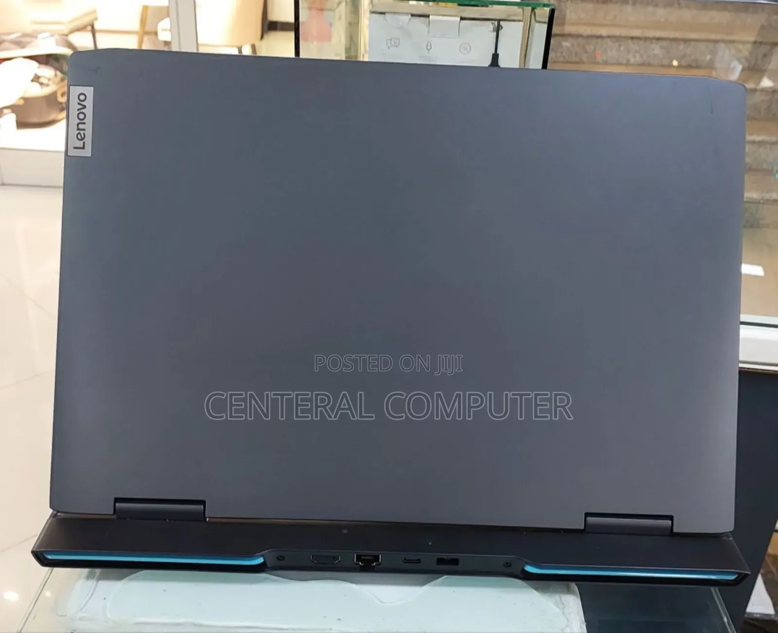 New Laptop Lenovo LOQ 15IRH8 16GB AMD Ryzen 5 SSD 512GB