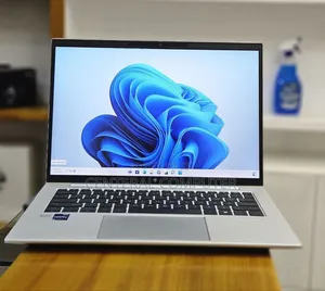 Photo - New Laptop HP EliteBook 840 16GB Intel Core I7 SSD 512GB