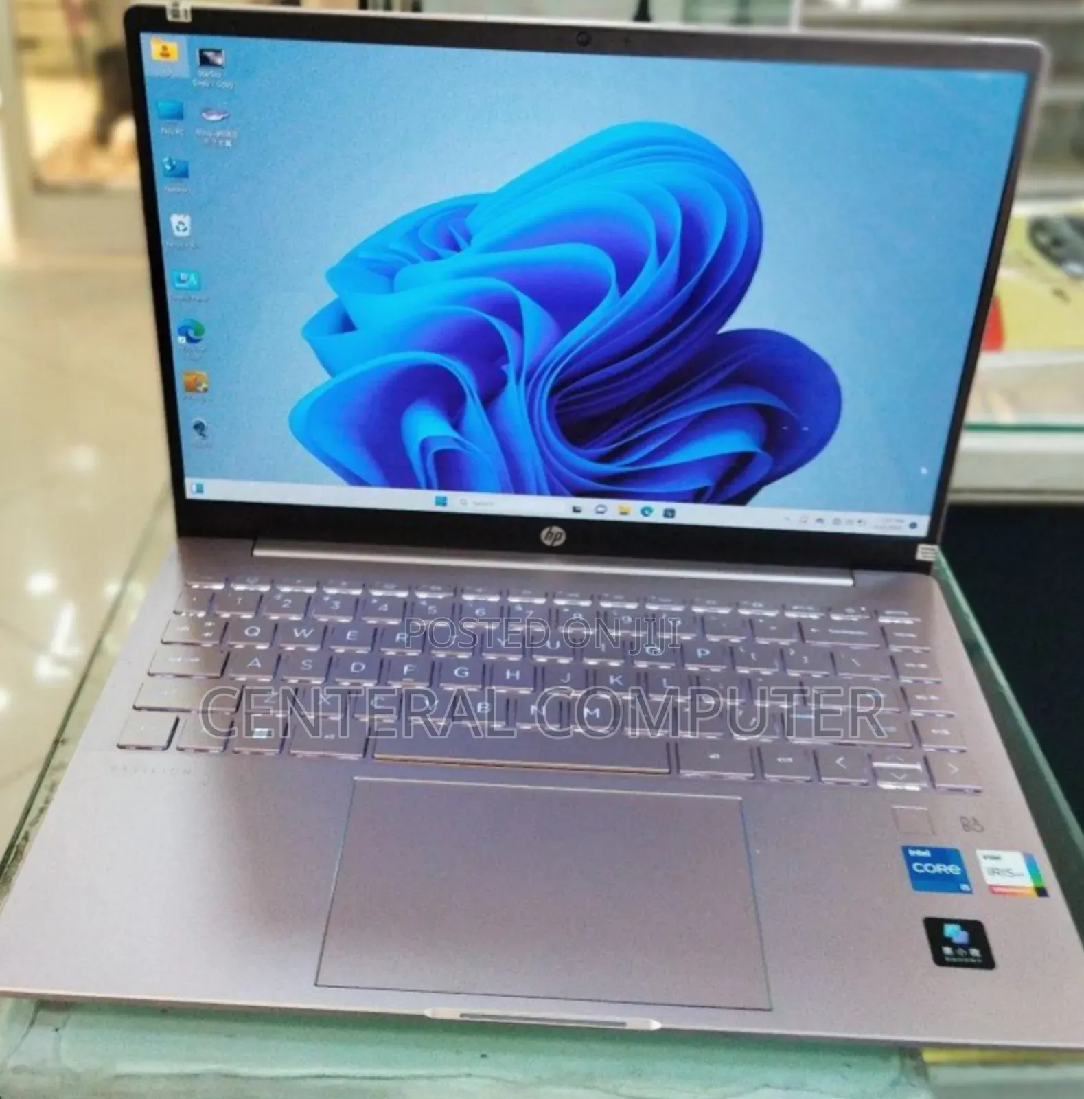 New Laptop HP Pavilion 10 16GB Intel Core I5 SSD 512GB